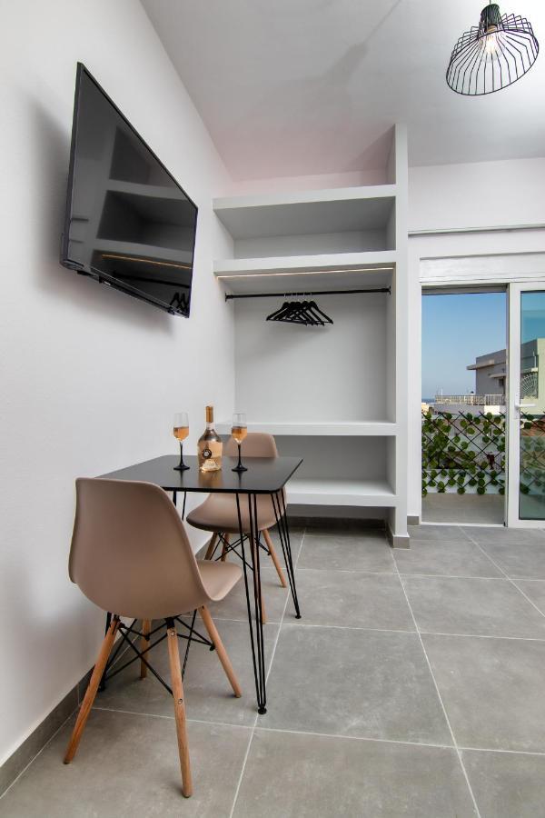 Luxury Apartment In The Center Rhodes City Exterior photo
